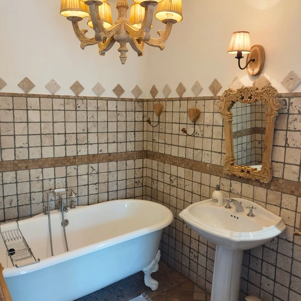 Salle de bain provençale villa fiora Martigues Bouches du Rhône Salle de bain provençale villa fiora Martigues Bouches du Rhône